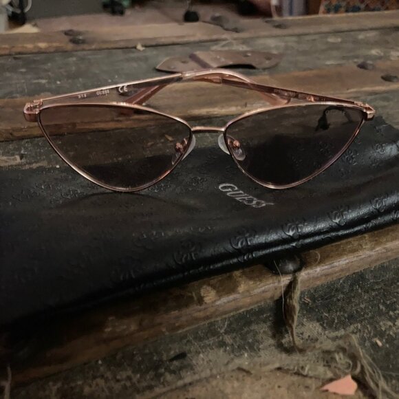 GUESS Sunglasses Gradient Bordeax Butterfly Ladies Sunglasses - Picture 7 of 9